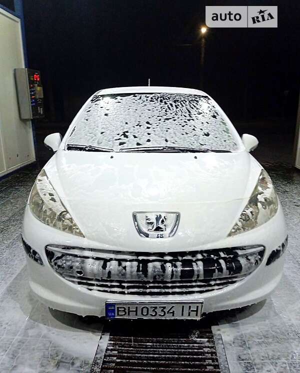 Хэтчбек Peugeot 207 2008 в Подольске