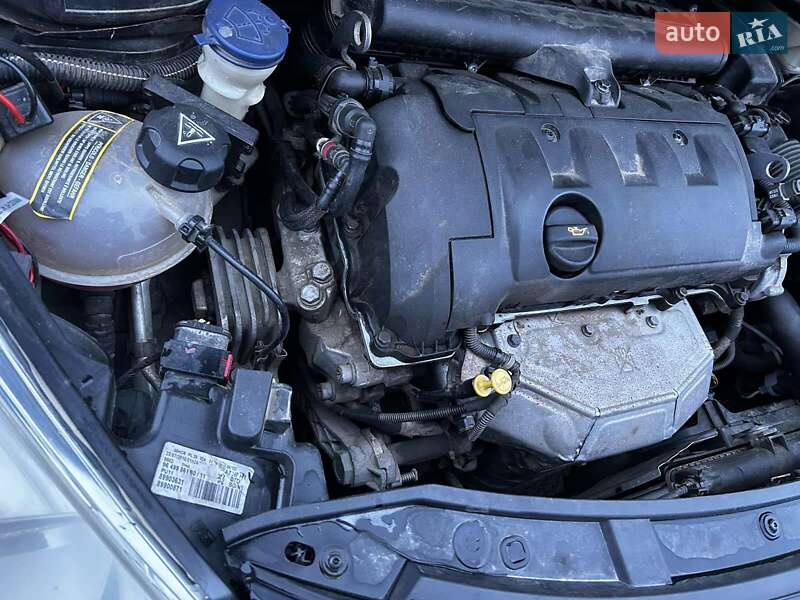 Універсал Peugeot 207 2010 в Дрогобичі