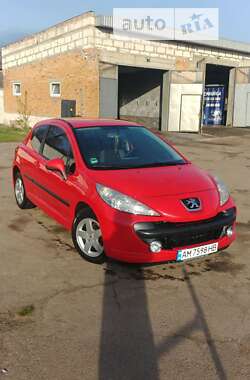 Хэтчбек Peugeot 207 2009 в Коростене