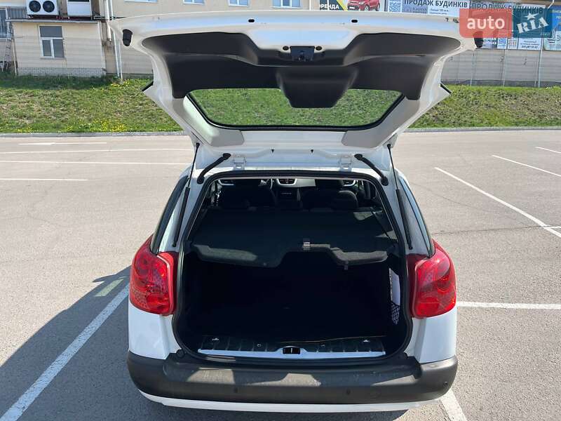 Універсал Peugeot 207 2010 в Вінниці