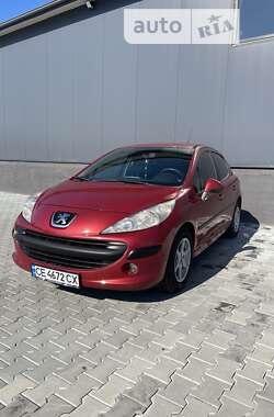 Хэтчбек Peugeot 207 2008 в Черновцах