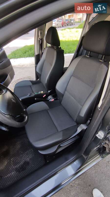 Универсал Peugeot 207 2012 в Тернополе