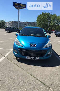 Хэтчбек Peugeot 207 2011 в Киеве