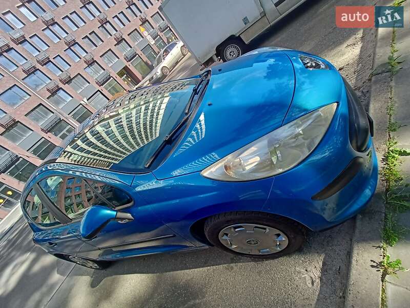 Хэтчбек Peugeot 207 2007 в Киеве