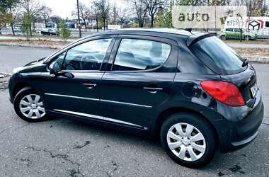 Хетчбек Peugeot 207 2008 в Києві