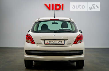 Хэтчбек Peugeot 207 2012 в Киеве