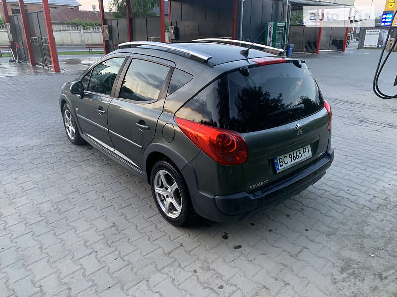 Универсал Peugeot 207 2008 в Бориславе
