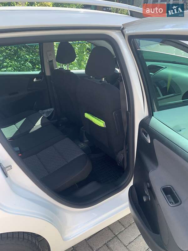 Універсал Peugeot 207 2011 в Бродах