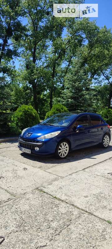 Хэтчбек Peugeot 207 2008 в Новом Роздоле