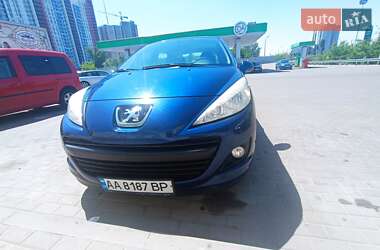Хэтчбек Peugeot 207 2009 в 