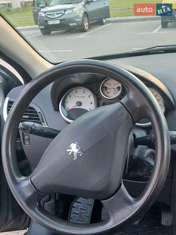 Універсал Peugeot 207 2007 в Києві