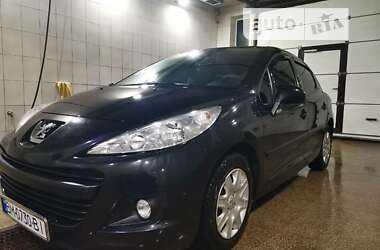 Хэтчбек Peugeot 207 2010 в Сумах