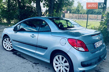 Кабриолет Peugeot 207 2010 в 