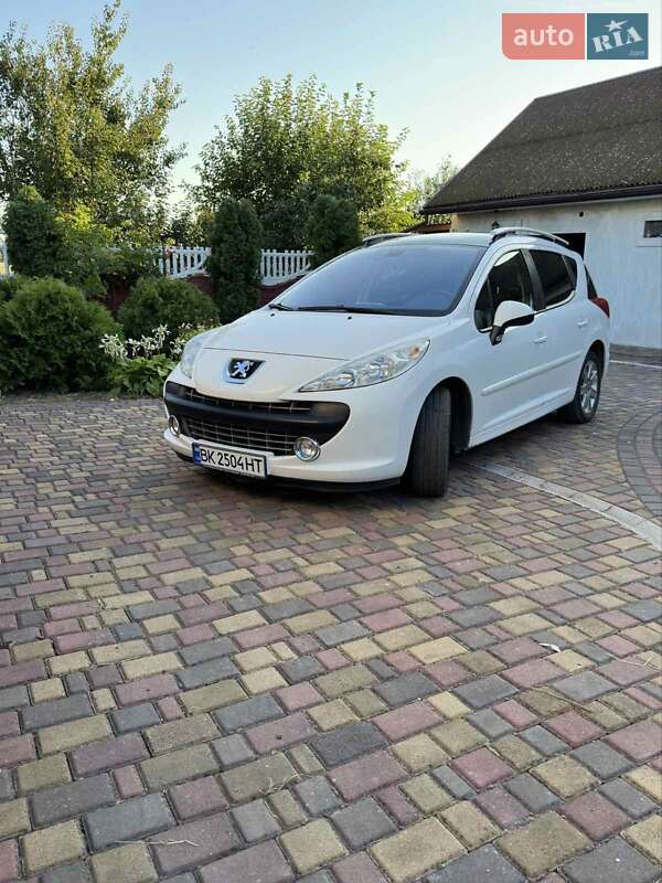 Універсал Peugeot 207 2008 в Дубні