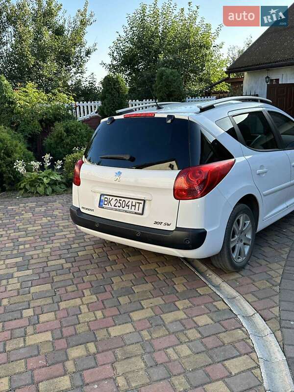 Універсал Peugeot 207 2008 в Дубні