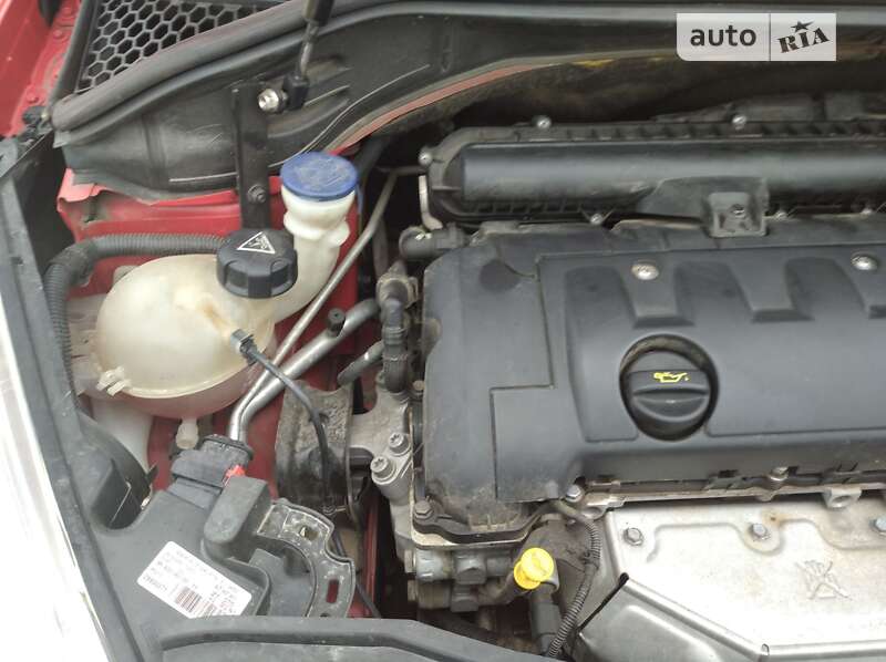 Универсал Peugeot 207 2008 в Яворове