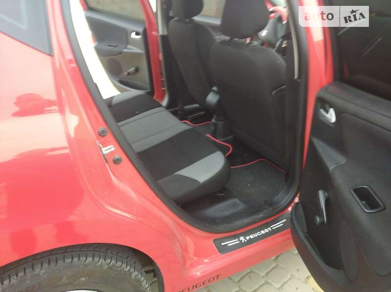 Универсал Peugeot 207 2008 в Яворове