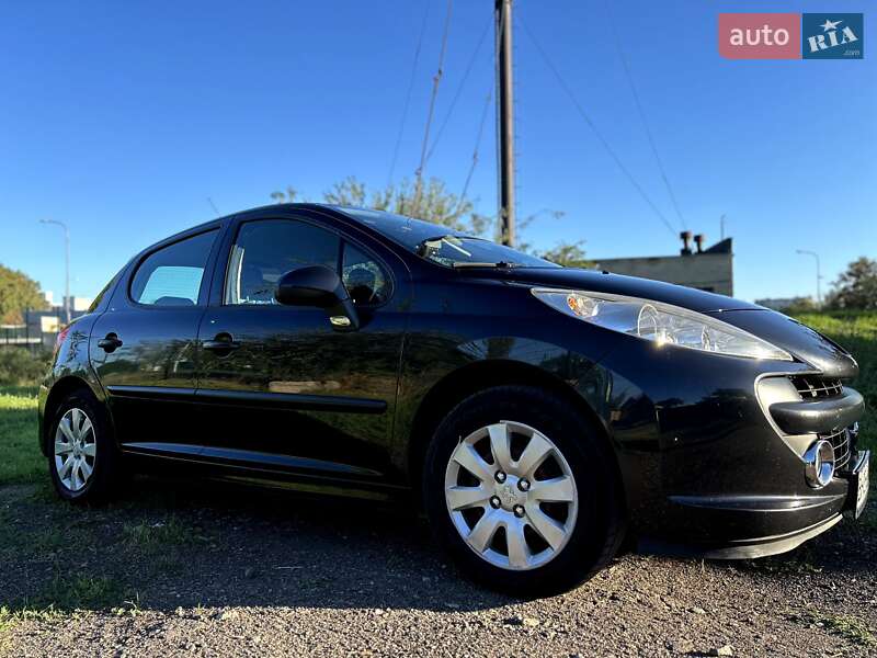 Хэтчбек Peugeot 207 2009 в Одессе