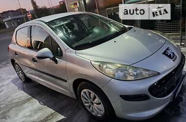 Хетчбек Peugeot 207 2007 в Ужгороді