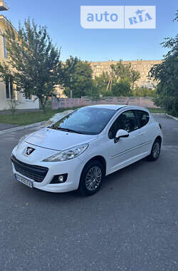 Хетчбек Peugeot 207 2011 в Чугуєві