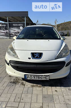 Хетчбек Peugeot 207 2006 в Іршаві