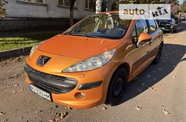 Хетчбек Peugeot 207 2008 в Перечині