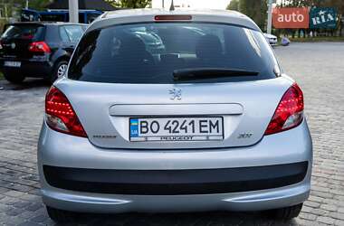 Хэтчбек Peugeot 207 2010 в Тернополе