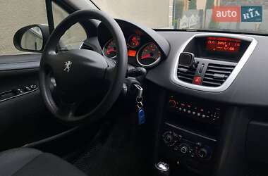 Хэтчбек Peugeot 207 2010 в Тернополе