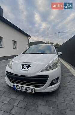 Хэтчбек Peugeot 207 2009 в 