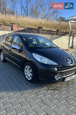 Хетчбек Peugeot 207 2009 в Рівному