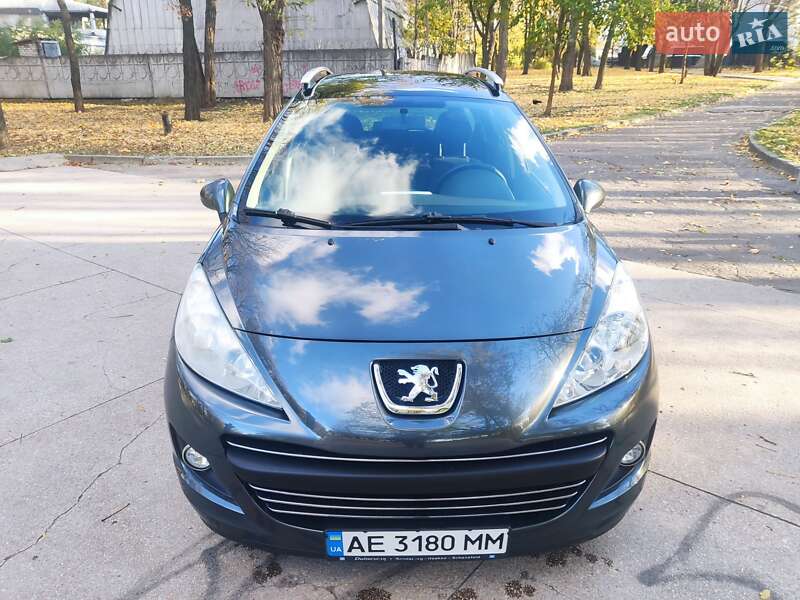 Универсал Peugeot 207 2010 в Днепре