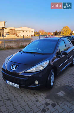 Хэтчбек Peugeot 207 2012 в Ивано-Франковске