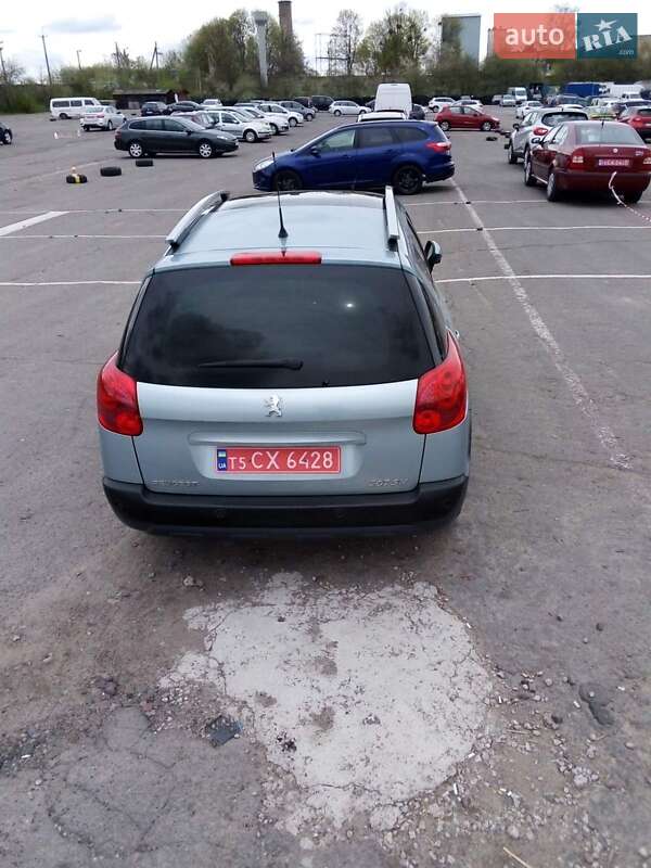Универсал Peugeot 207 2011 в Киеве