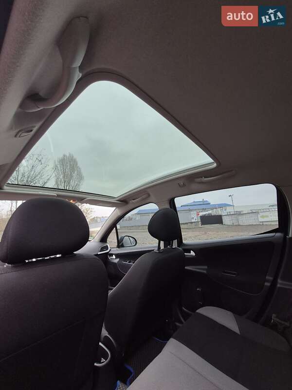 Универсал Peugeot 207 2008 в Житомире