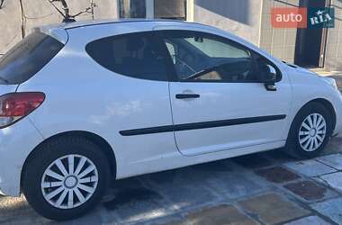 Хэтчбек Peugeot 207 2010 в Днепре