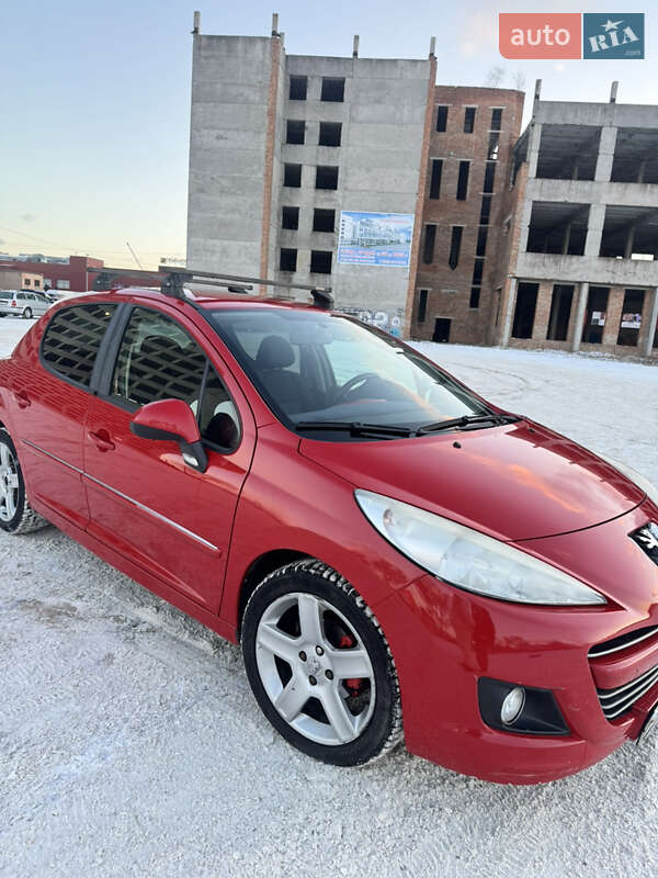 Peugeot 207 2012