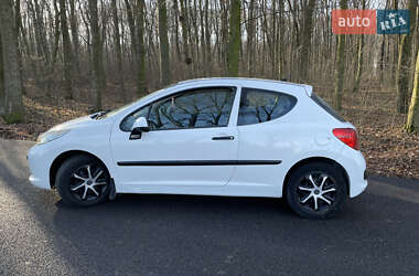 Хетчбек Peugeot 207 2008 в Ладижині