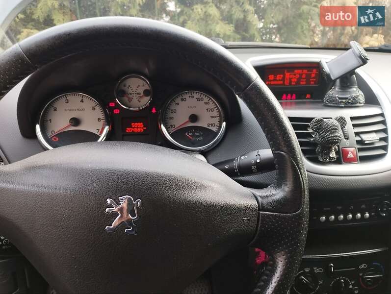 Хэтчбек Peugeot 207 2008 в Запорожье фото 2 Хэтчбек Peugeot 207 2008 в Запорожье