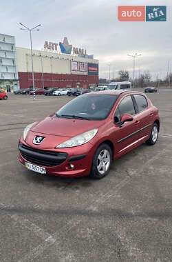 Хэтчбек Peugeot 207 2008 в Киеве