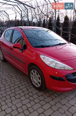 Хетчбек Peugeot 207 2007 в Снятині