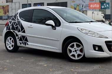 Хетчбек Peugeot 207 2012 в Києві