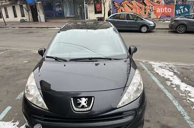 Хетчбек Peugeot 207 2006 в Києві