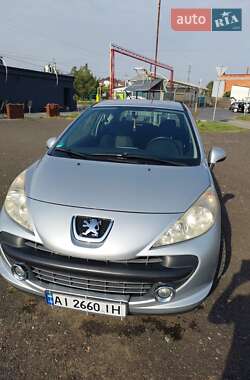 Хэтчбек Peugeot 207 2007 в Буче