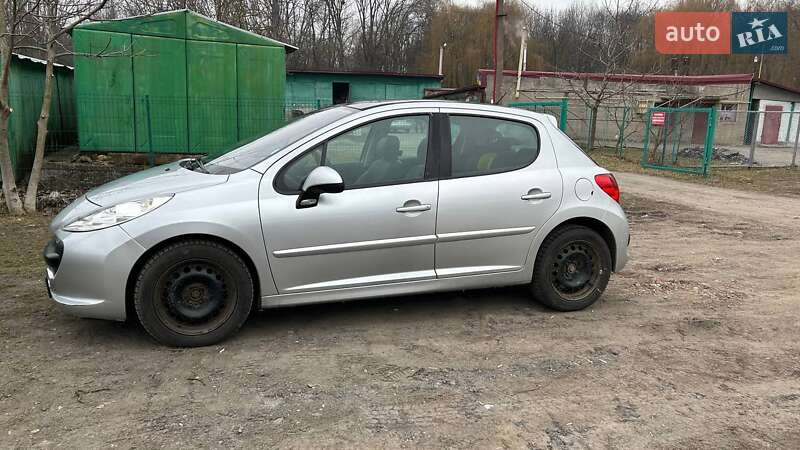 Хэтчбек Peugeot 207 2008 в Хмельницком