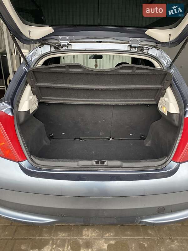Хетчбек Peugeot 207 2008 в Старокостянтинові