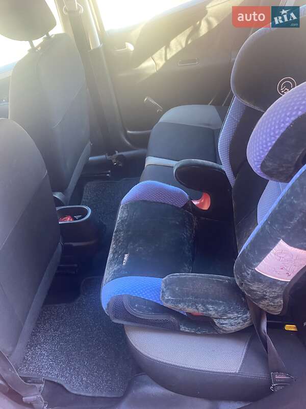 Хетчбек Peugeot 207 2008 в Житомирі