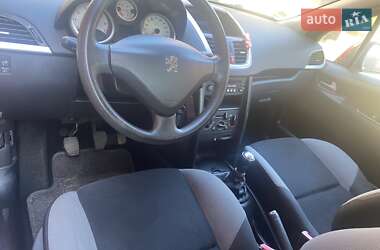 Хэтчбек Peugeot 207 2008 в 