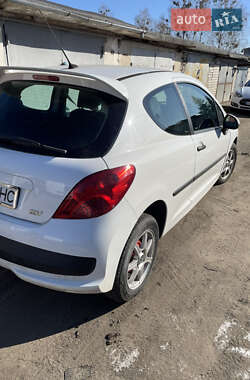 Хэтчбек Peugeot 207 2008 в Славуте