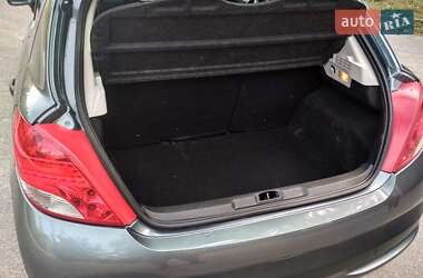 Хэтчбек Peugeot 207 2011 в 