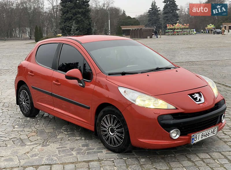 Хэтчбек Peugeot 207 2008 в Кременчуге